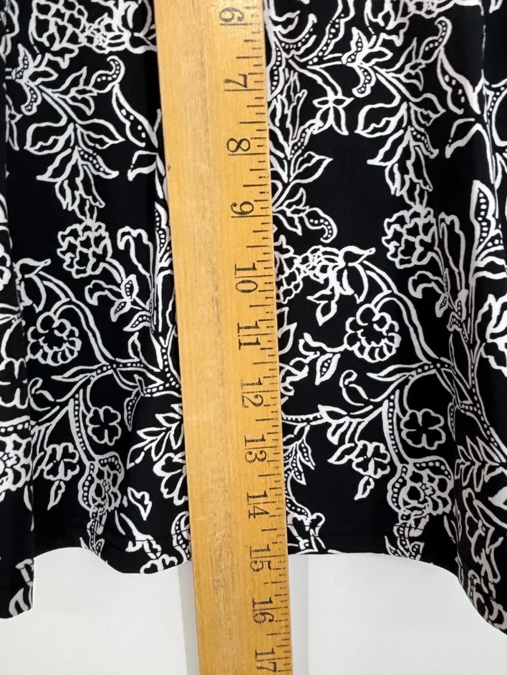 Tommy Bahama Womens Small Everyday Active Skort Black White Floral A-Line Short
